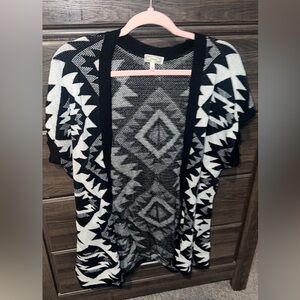 Short sleeve knit cardigan